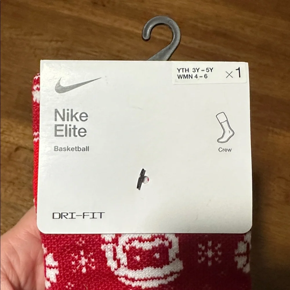 Nike Elite Festive Red Santa Basketball Crew Socks Youth 3Y-5Y Women 4-6